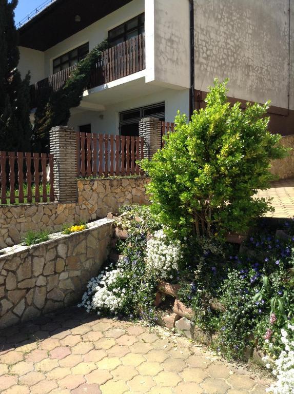 Alom Haz Apartment ซาลาคาโรส ภายนอก รูปภาพ