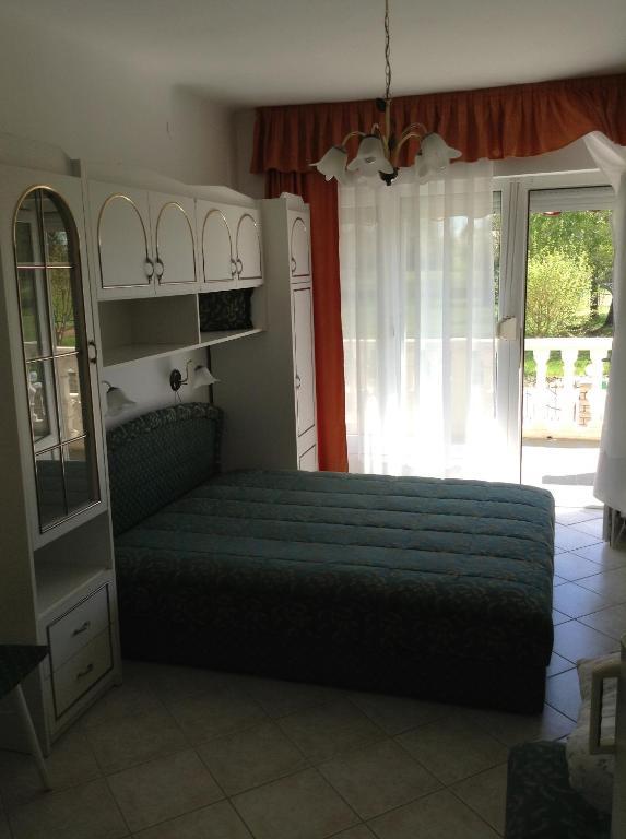 Alom Haz Apartment ซาลาคาโรส ภายนอก รูปภาพ