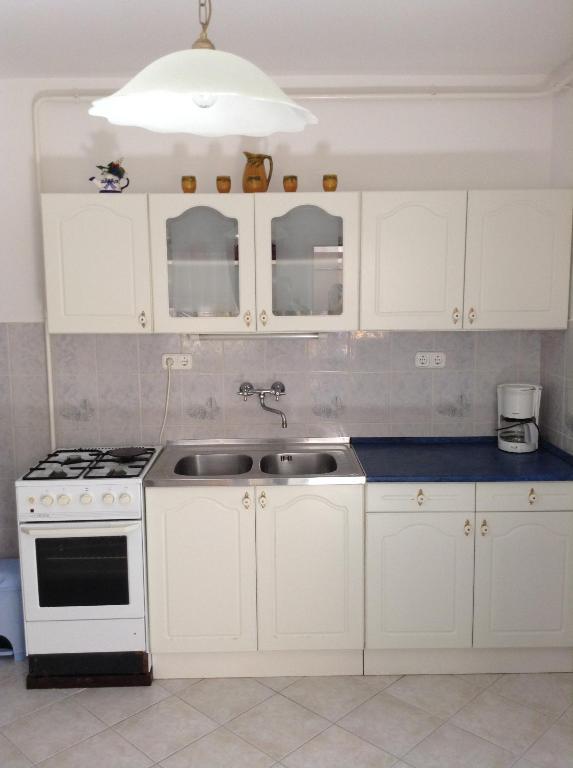 Alom Haz Apartment ซาลาคาโรส ภายนอก รูปภาพ