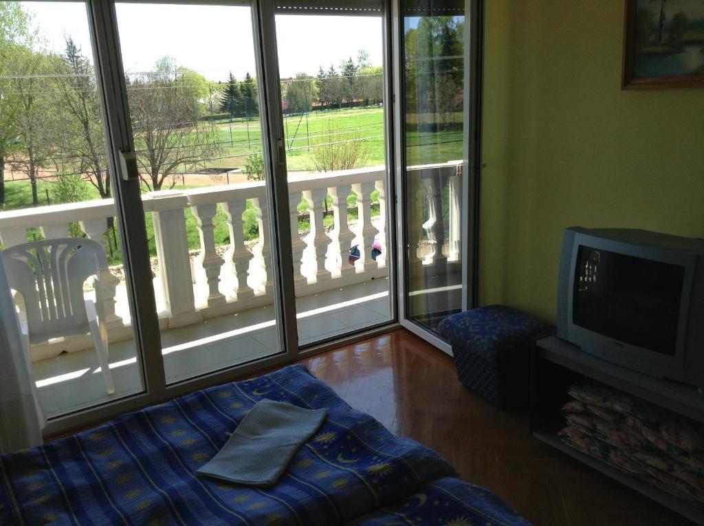 Alom Haz Apartment ซาลาคาโรส ภายนอก รูปภาพ