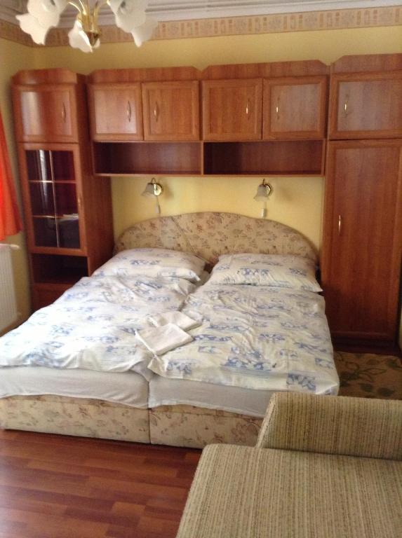 Alom Haz Apartment ซาลาคาโรส ภายนอก รูปภาพ